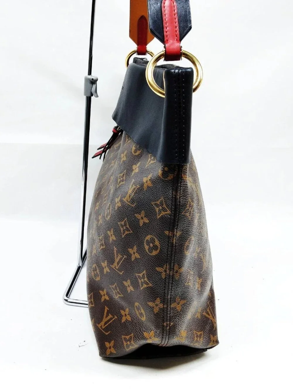 Authentic Louis Vuitton Tuileries Hobo Monogram Canvas Shoulder Bag